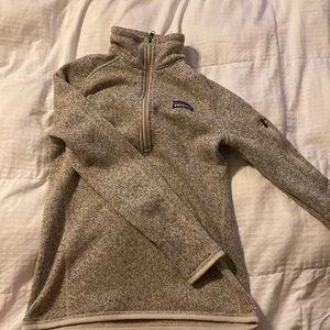 Patagonia quarter zip size small